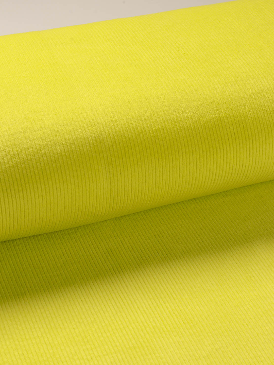 Cord Stoff 97 Baumwolle Elasthan J&J Cord Uni 6W Stretch Gelb