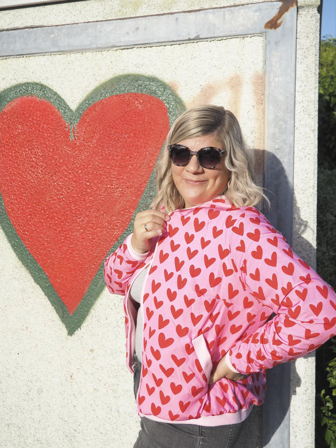 J&amp;J Viskose Cross my Heart rosa