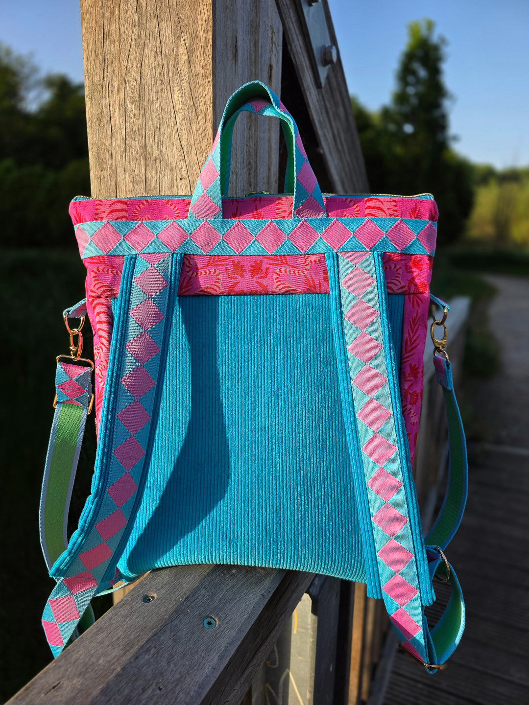 J&amp;J Bio Canvas El Tigre pink