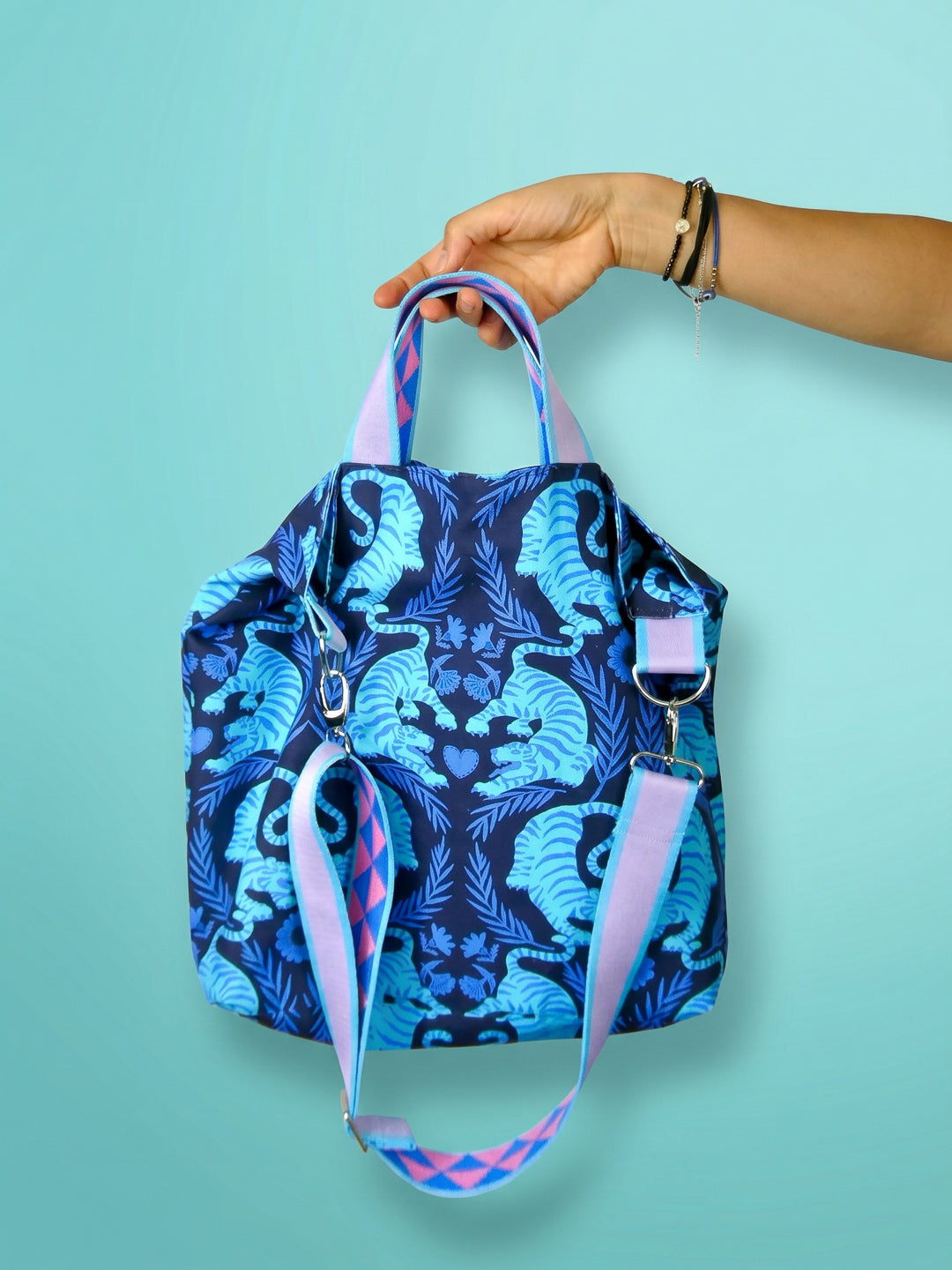J&amp;J Bio Canvas El Tigre marine