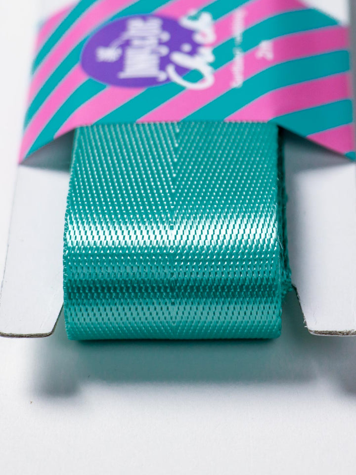J&amp;J Gurtband Shiny fishbone 38mm emerald