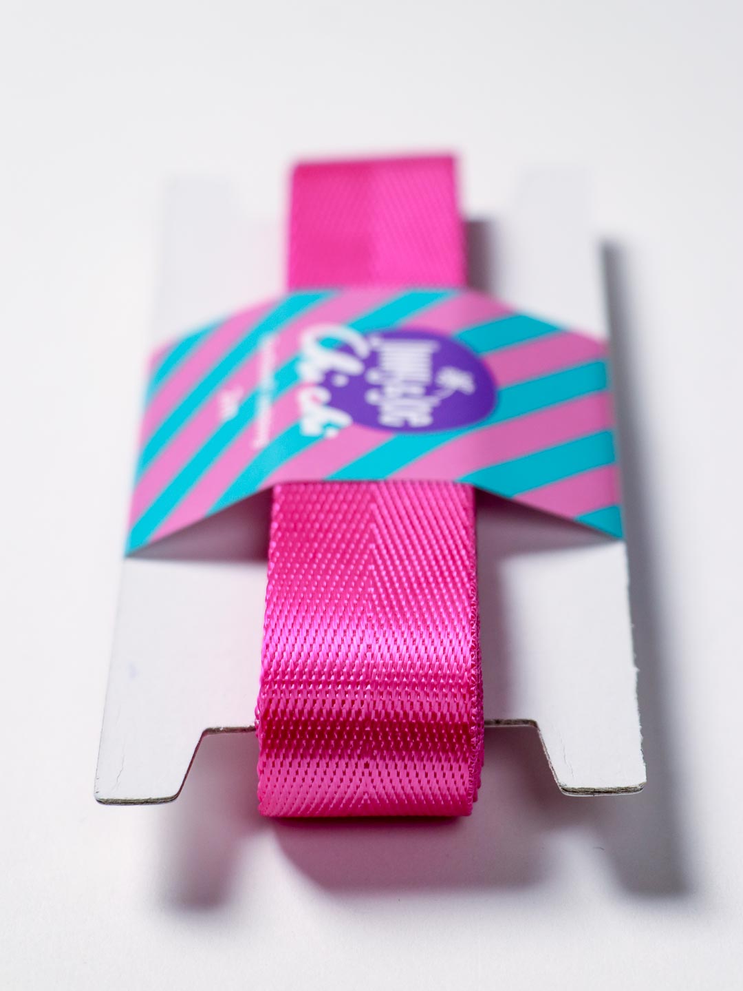 J&amp;J Gurtband Shiny fishbone 25mm magenta