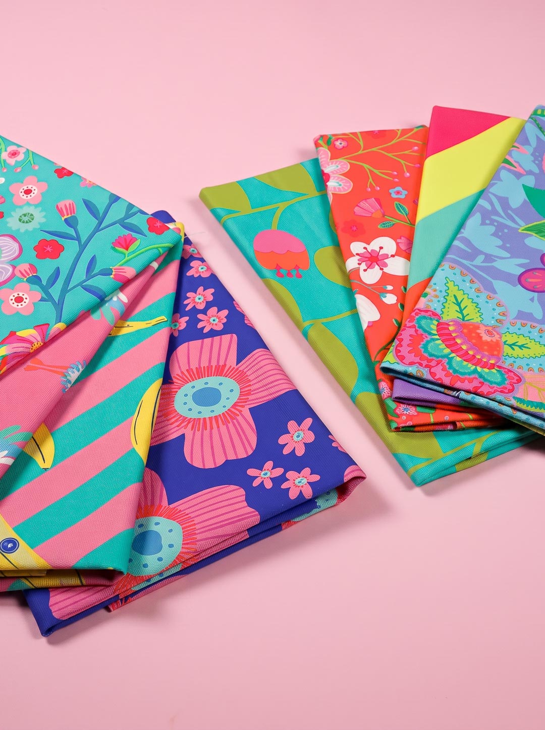 J&amp;J Bio Canvas Fat Quarter Bundle Flowers and Petals