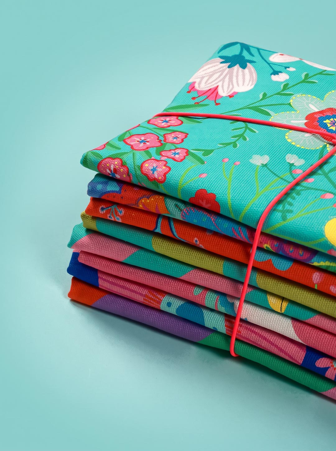 J&amp;J Bio Canvas Fat Quarter Bundle Flowers and Petals