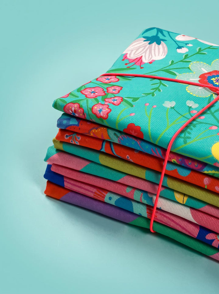 J&amp;J Bio Canvas Fat Quarter Bundle Flowers and Petals