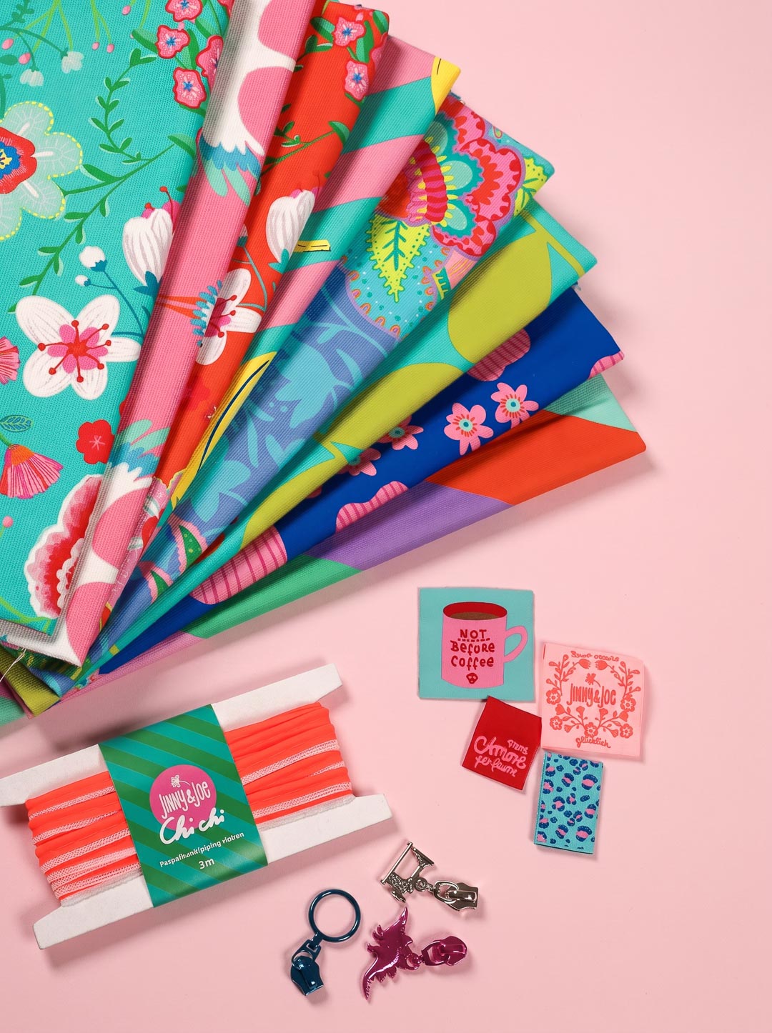 J&amp;J Bio Canvas Fat Quarter Bundle Flowers and Petals
