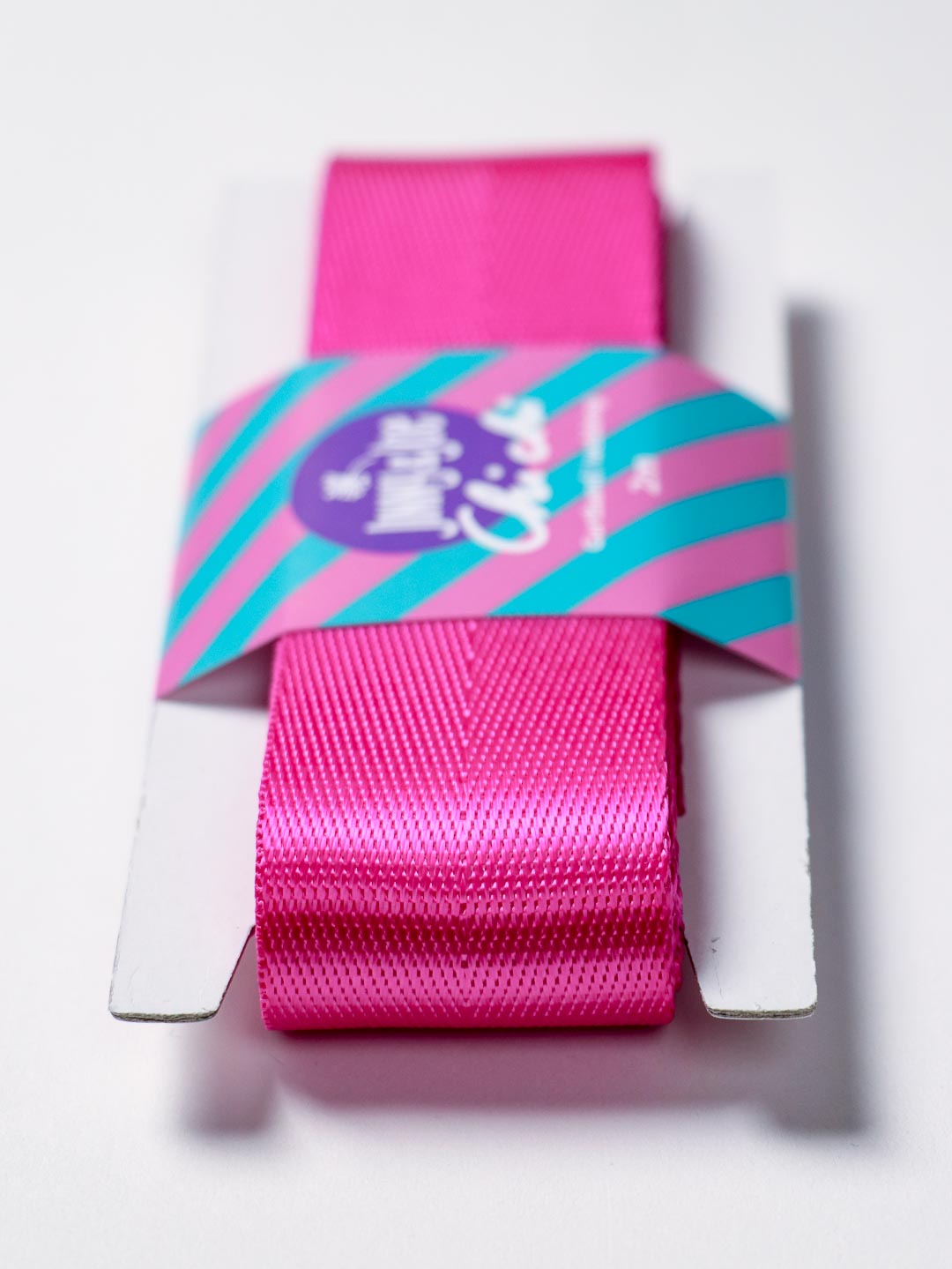 J&amp;J Gurtband Shiny fishbone 38mm magenta