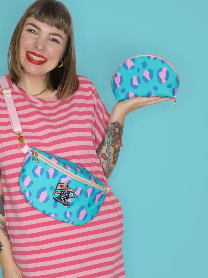 J&amp;J Bio Canvas Baby Leo Excentric türkis
