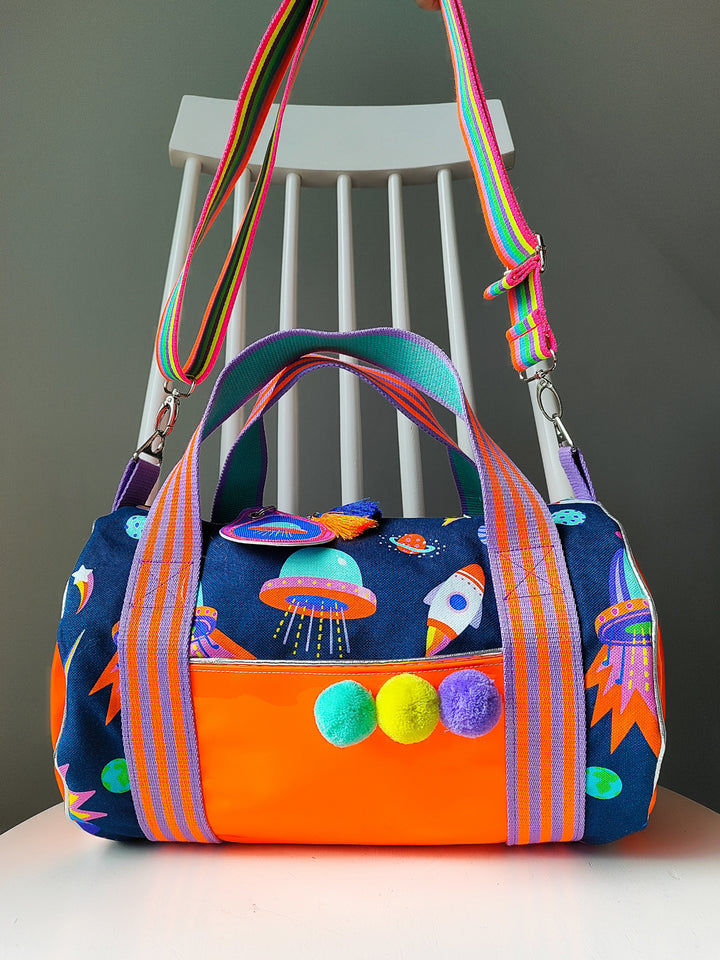 J&amp;J Canvas Rainbow Galaxy navy