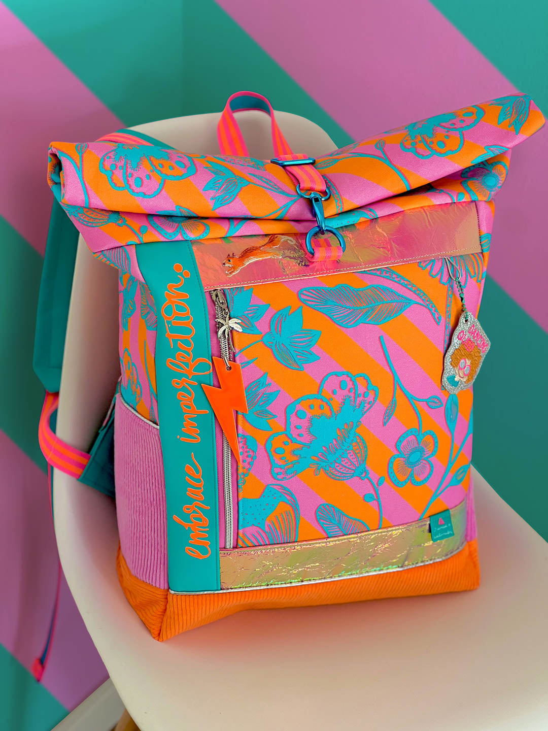 J&amp;J Bio Canvas Big Bouquet orange