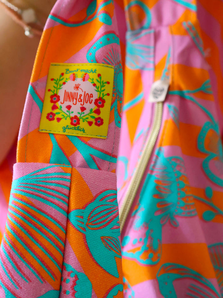 J&amp;J Bio Canvas Big Bouquet orange