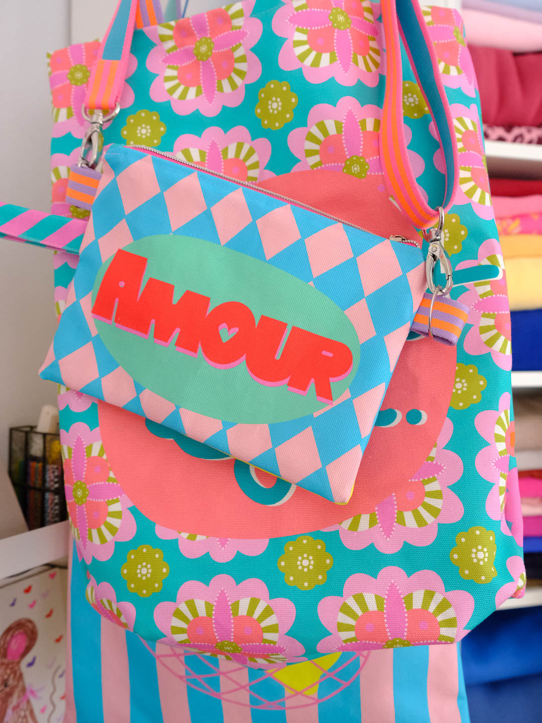 J&J Bio Canvas Panel Arriva Estate