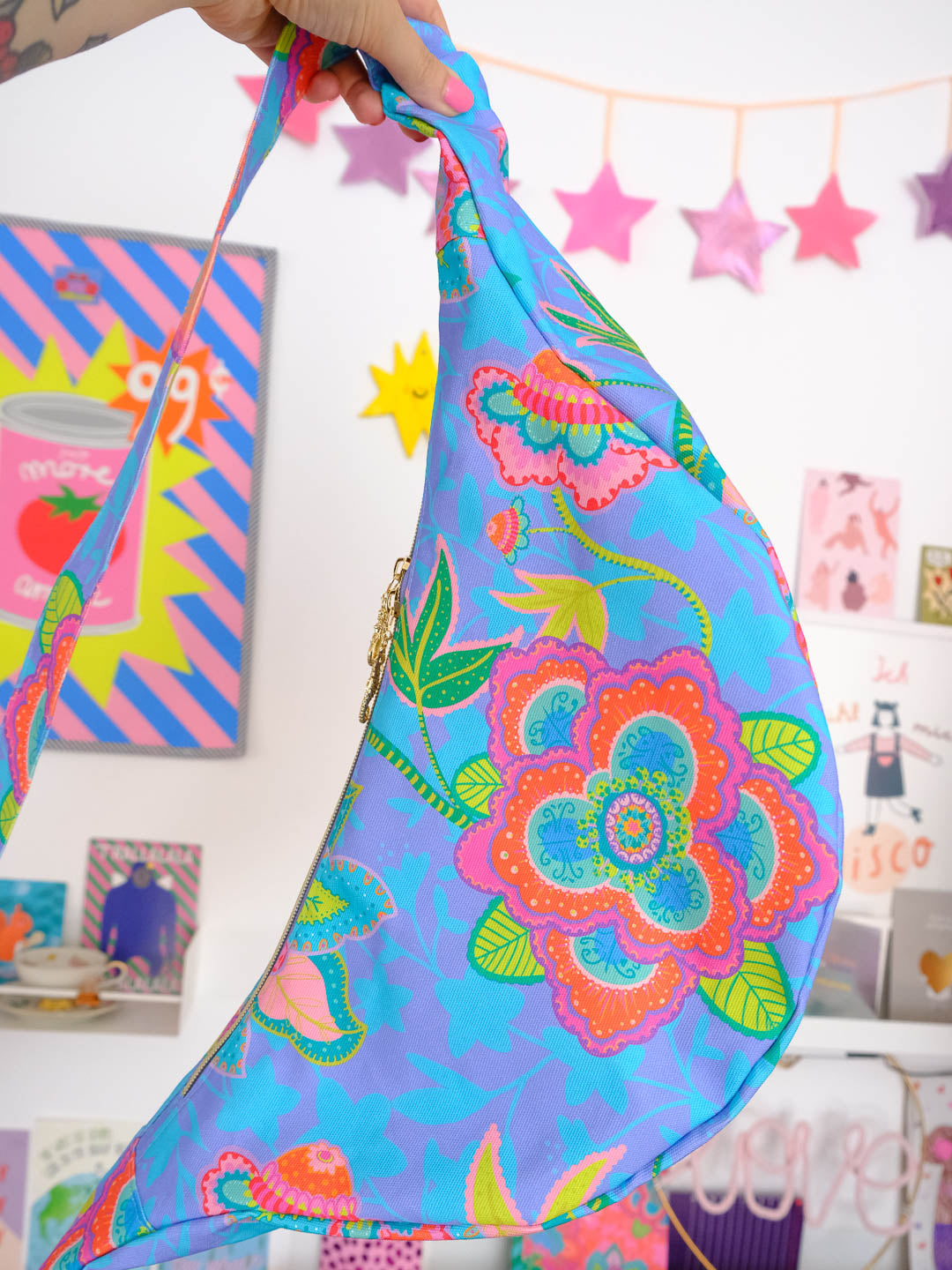 J&J Bio Canvas Fabulous Flowers blueberry