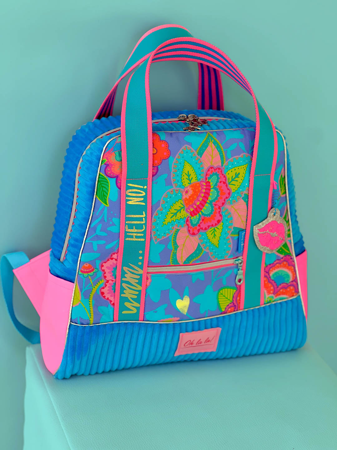 J&J Bio Canvas Fabulous Flowers blueberry