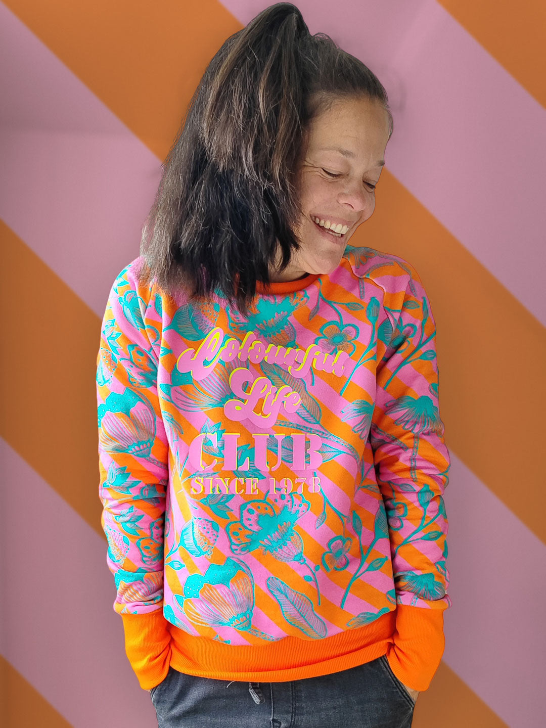 J&J Bio Kuschelsweat Big Bouquet orange