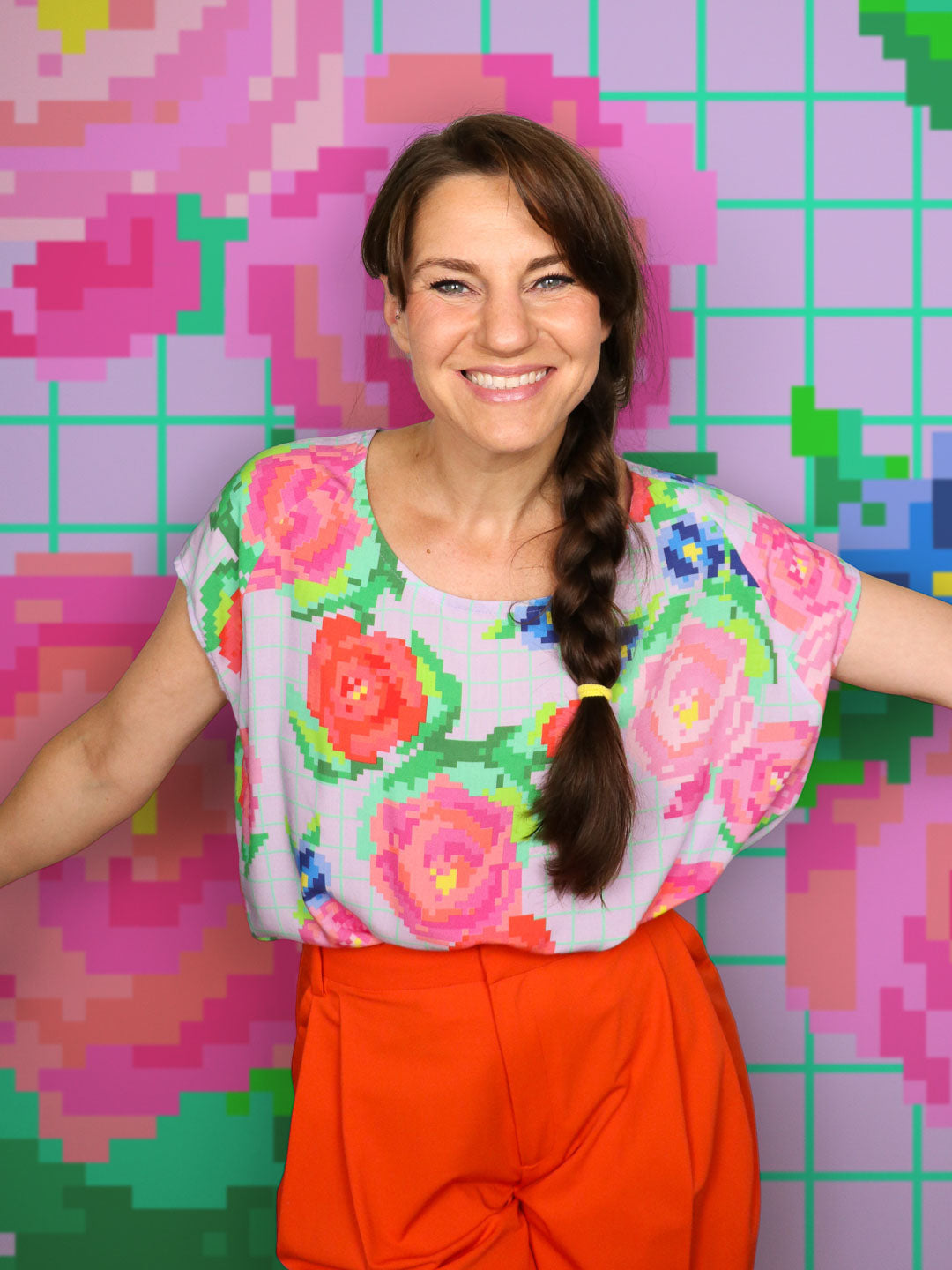 J&J Viskose Sally go round the roses flieder