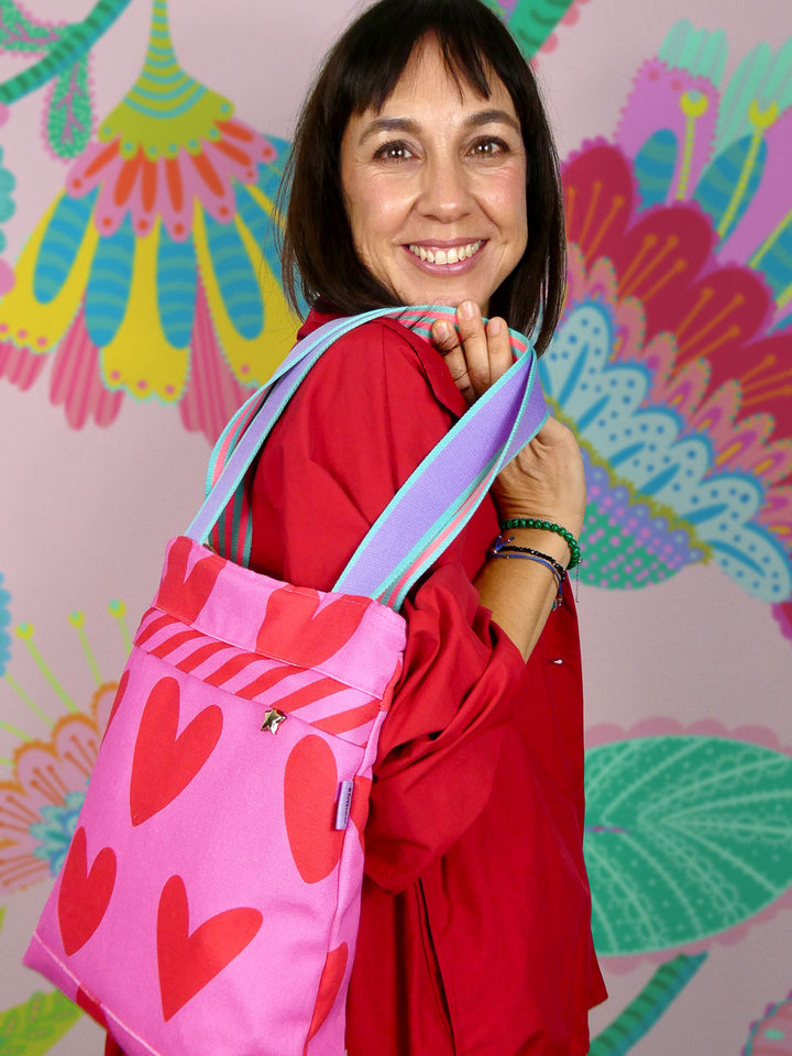 J&amp;J Bio Canvas Love is the answer rosa