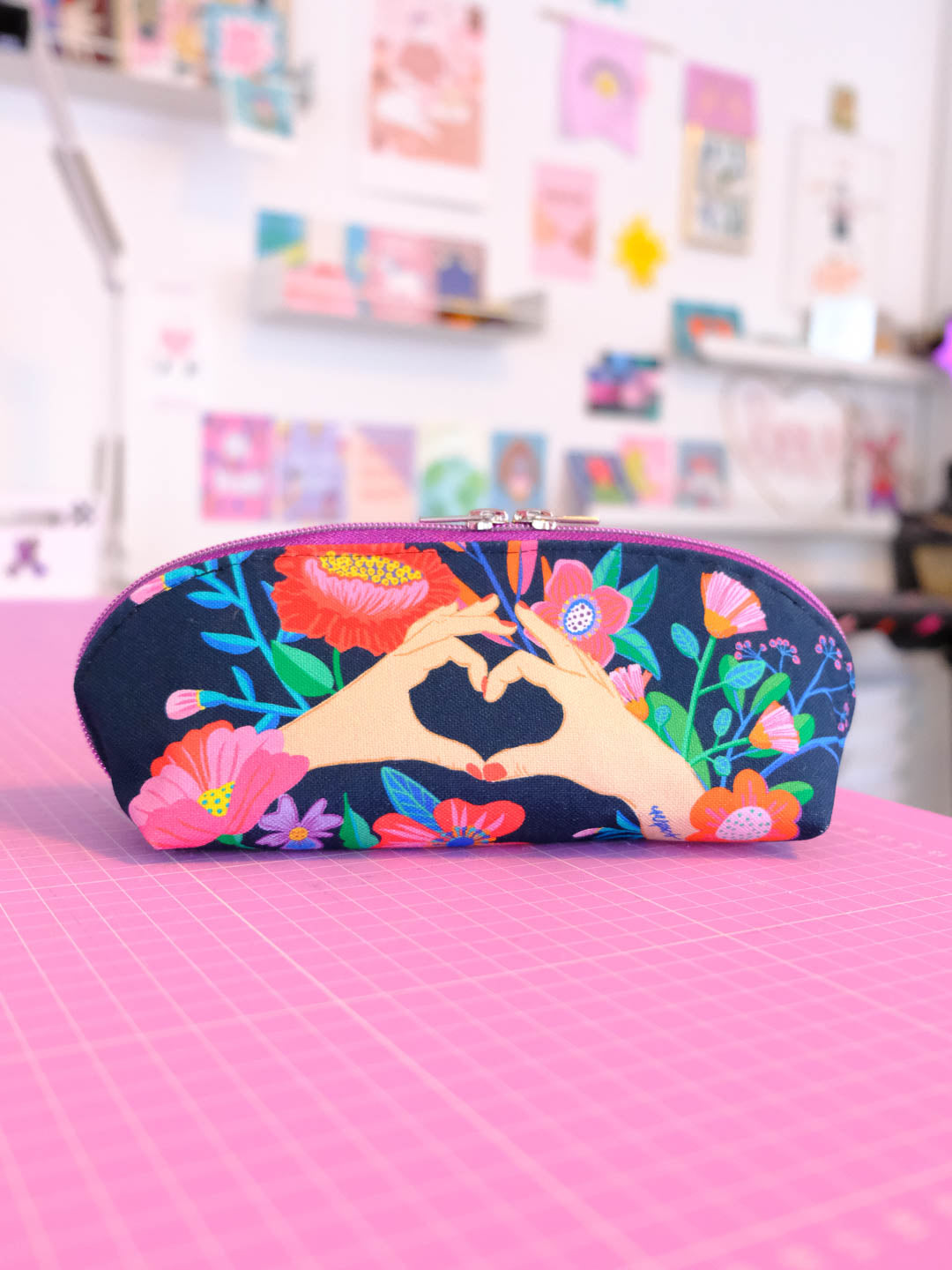 J&amp;J Canvas little Sisterhood marine