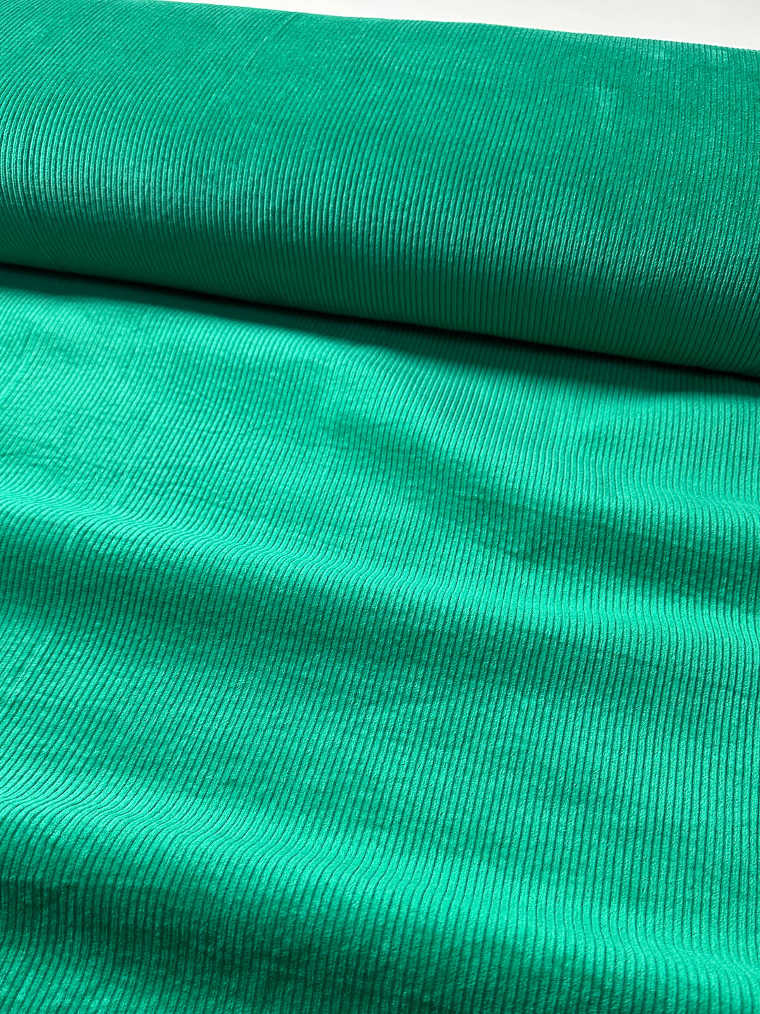 J&J Cord Uni 6W Stretch grün